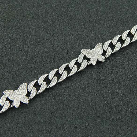 Alloy Diamondencrusted Insectshaped Cuban Chain Necklace For Women