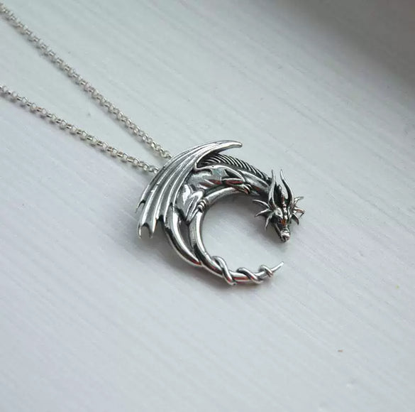 Alloy Dragon Shape Women's Necklace With Electroplating Treatment