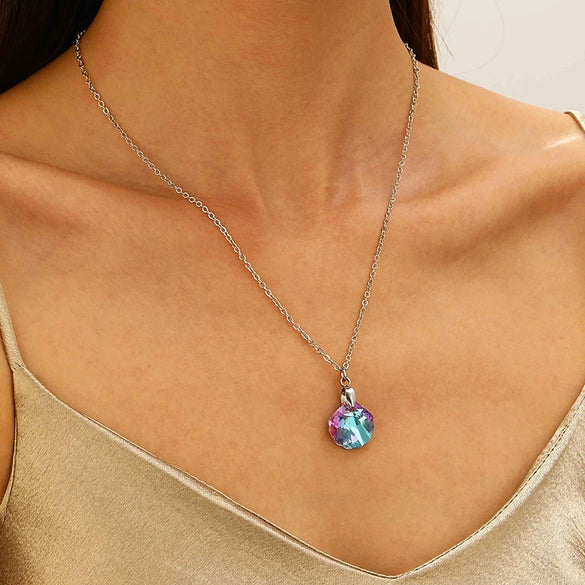 Alloy Drop Shape Pendant Necklace Women's Electroplated Natural Style Jewelry