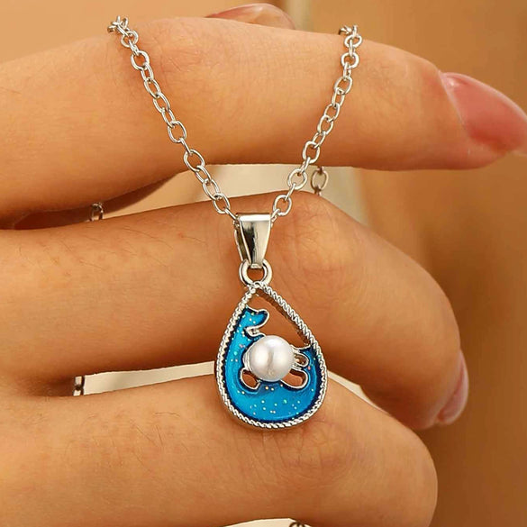 Alloy Drop Shape Pendant Necklace Women's Electroplated Natural Style Jewelry