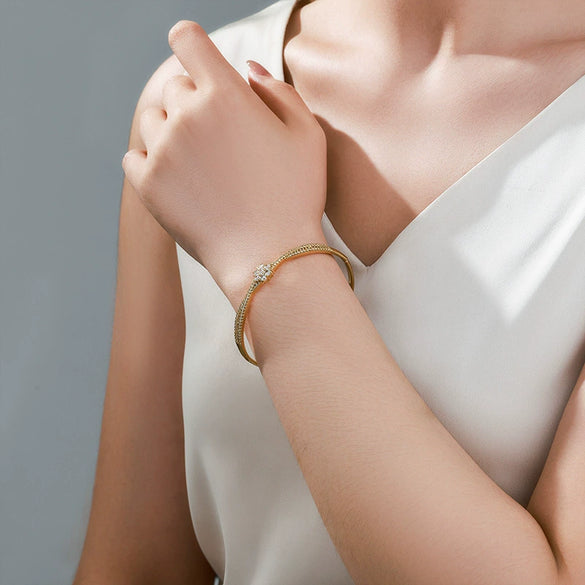 Alloy Electroplated Elegant Micropaved Zircon Design Bracelet