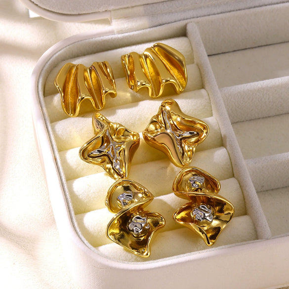 Alloy Electroplated Geometric Irregular Wave Color Matching Twocolor Gold And Silver Women's Earrings
