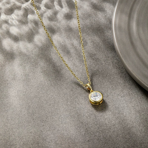 Alloy Electroplated 14K Gold Bezel Round Single Zircon Simple Elegant Necklace For Women