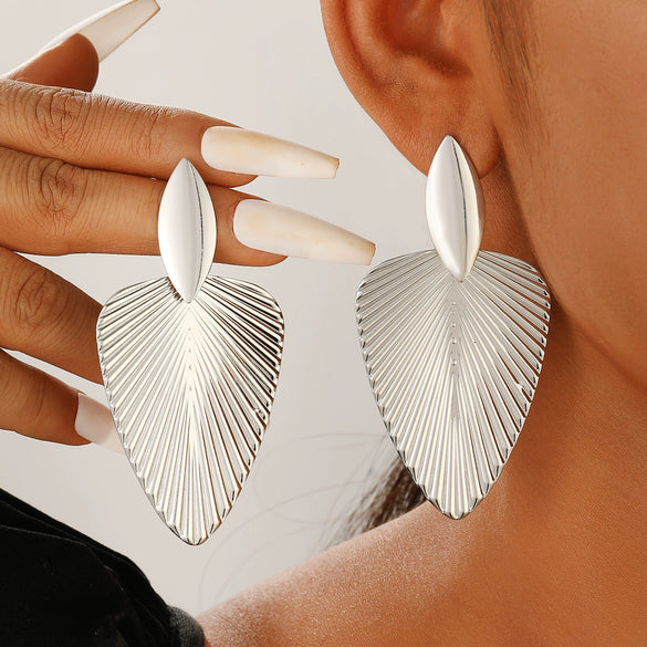 Alloy Electroplated Leaf Design Sense Women's Earrings