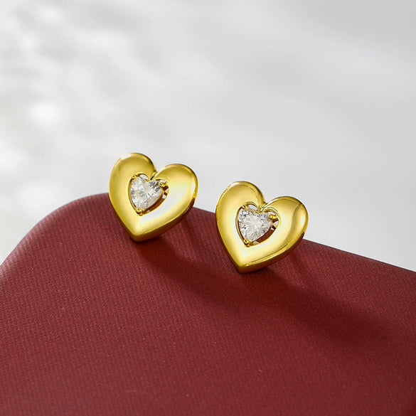 Alloy Electroplated Light Luxury Heart Earrings For Women