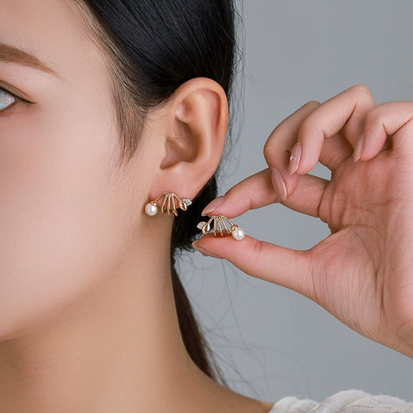 Alloy Electroplated Light Luxury Style Imitation Pearl And Micropaved Zircon Earrings For Women