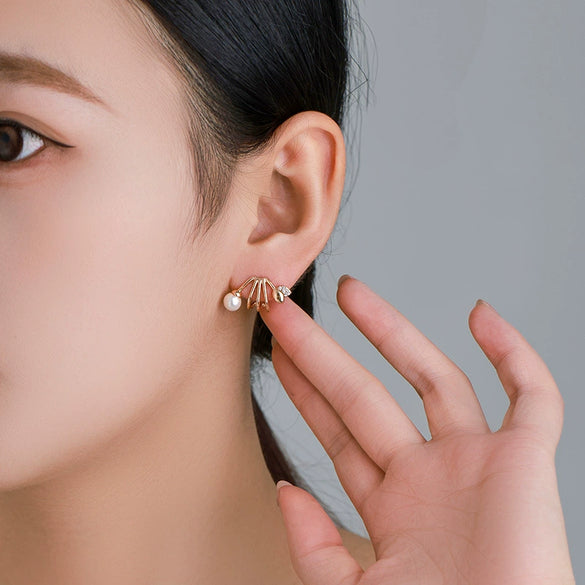 Alloy Electroplated Light Luxury Style Imitation Pearl And Micropaved Zircon Earrings For Women