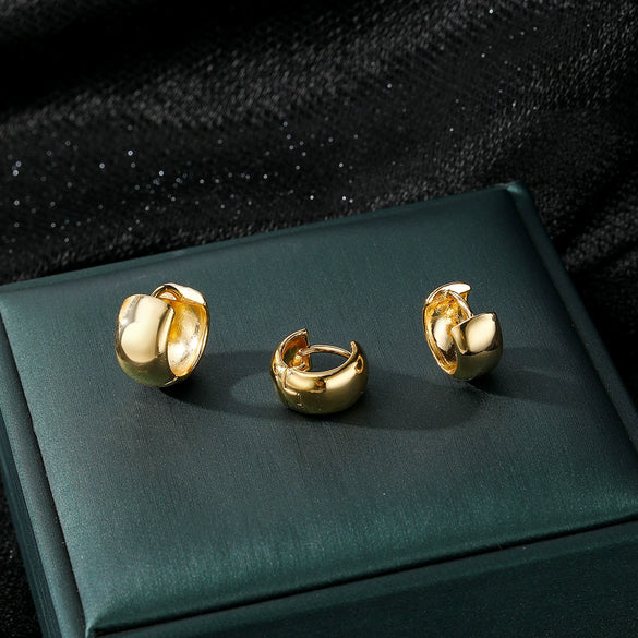 Alloy Electroplated U Shape Highend Retro Light Luxury Women's Earrings