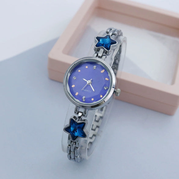Alloy Fashion Casual Ladies Ocean Heart Bracelet Watch With Round Dial