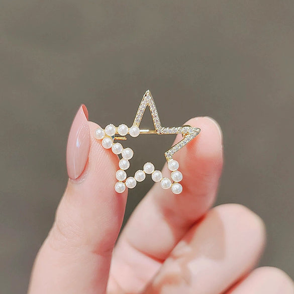 Alloy Fivepointed Star Cut Out Brooch Electroplated Simple Style Ladies Accessories
