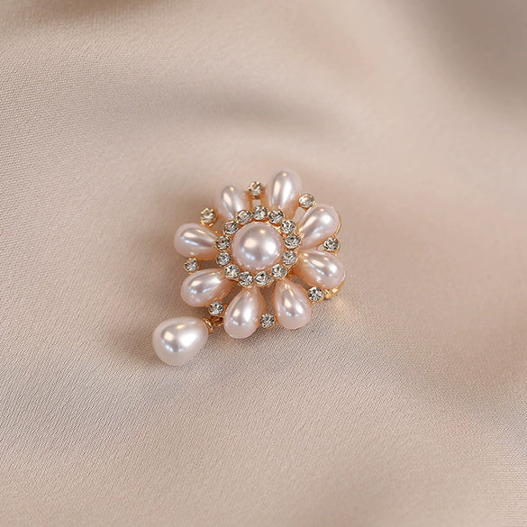 Alloy Flower Antiexposure Brooch Electroplating Minimalist Women's Accessory