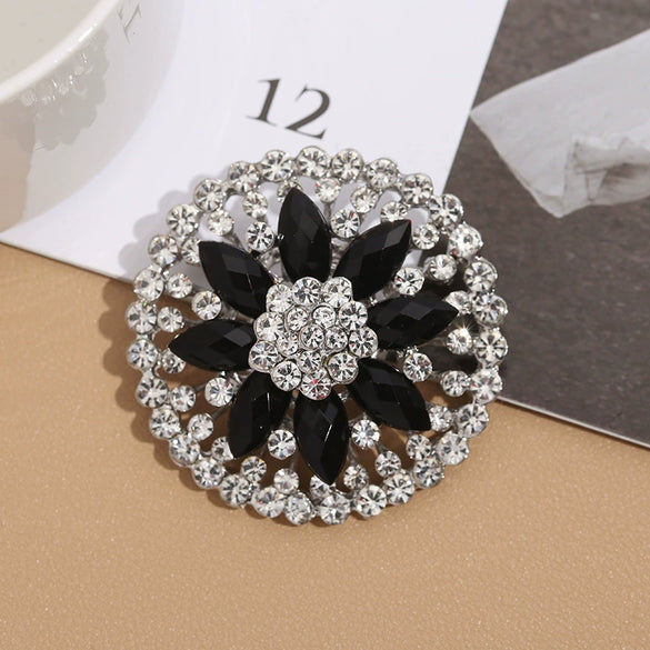 Alloy Flower Brooch Electroplated Clothing Accessories