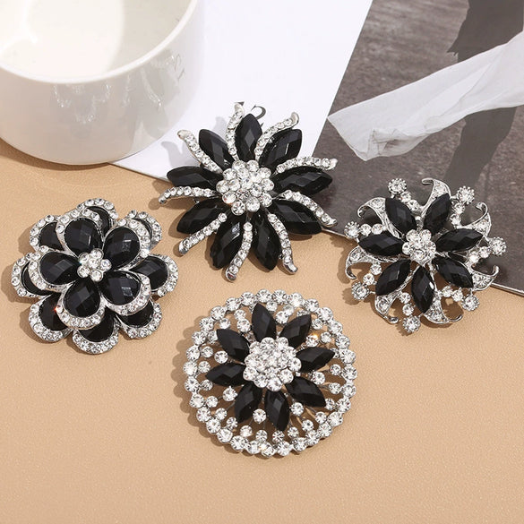 Alloy Flower Brooch Electroplated Clothing Accessories