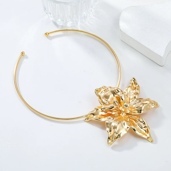 Alloy Flower Hip Hop Women's Necklace With Snake Bone Chain