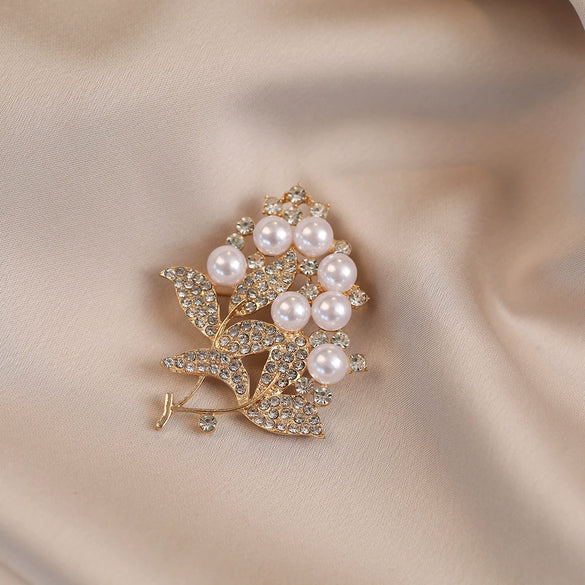 Alloy Flower Leaf Brooch For Women Electroplated Minimalist Design Accessories
