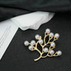 Alloy Flower Pattern Electroplated Fashion Brooch