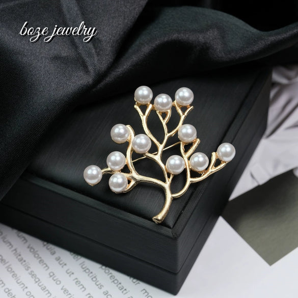 Alloy Flower Pattern Electroplated Fashion Brooch