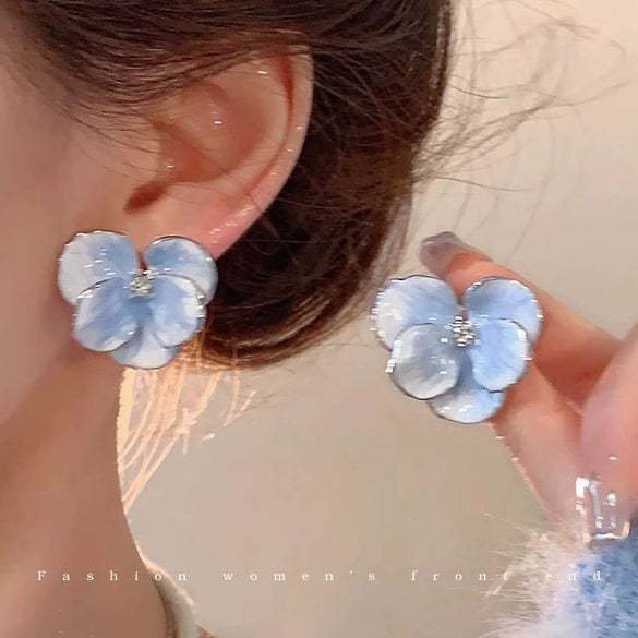 Alloy Flower Pattern Electroplated Women's Retro Style Earrings