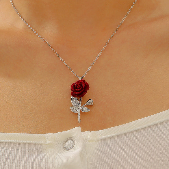 Alloy Flower Pendant Clavicle Necklace With Electroplating And Cross Chain Style For Ladies