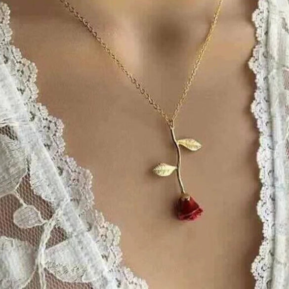 Alloy Flower Pendant Clavicle Necklace With Electroplating And Cross Chain Style For Ladies