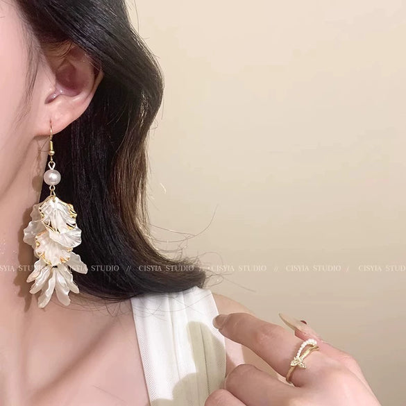 Alloy Flower Petal Tassel Pearl Electroplated Women's Earrings