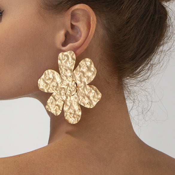 Alloy Flower Pleated Electroplated Women's Earrings