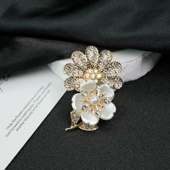 Alloy Flower Rhinestone Electroplated Brooch Pastoral Style