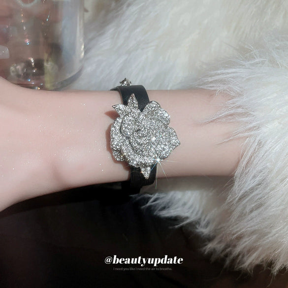 Alloy Flower Shaped Diamond Set Women's Bracelet