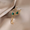 Alloy Flower Shaped Minimalist Women's Rhinestone Brooch With Electroplating