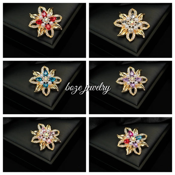 Alloy Flower Shaped Pearl Inlaid Electroplated Brooch Clothing Accessories For Women And Unisex