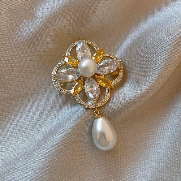Alloy Flower Water Drop Pearl Brooch For Women Electroplated Autumn And Winter Coat Accessory