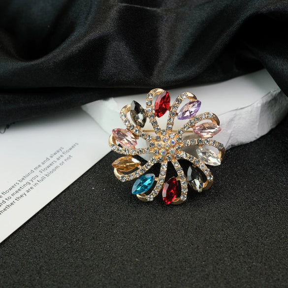 Alloy Flowershaped Diamondencrusted Electroplated Brooch Retro Creative Style For Women And Unisex