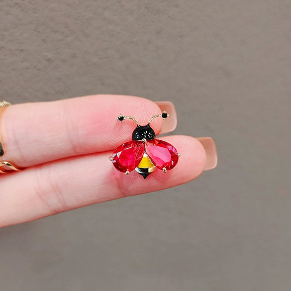 Alloy Flowershaped Electroplated Women's Minimalist Brooch