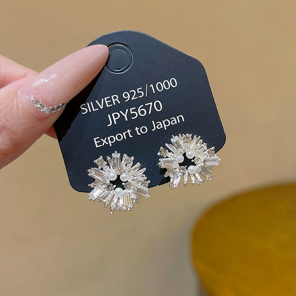 Alloy Fresh Flower Earrings With 925 Silver Needle Electroplating For Women