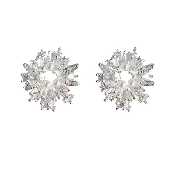 Alloy Fresh Flower Earrings With 925 Silver Needle Electroplating For Women