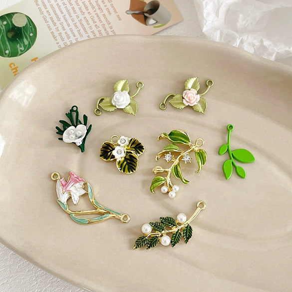 Alloy Fresh Green Leaf Camellia Lily Beaded Accessories With Dripping Oil Design For Bracelet Necklace Earrings Diy Handmade