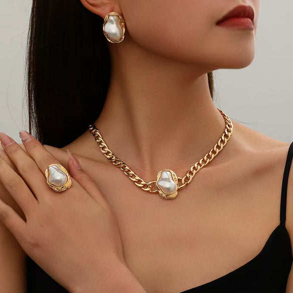 Alloy Geometric Baroque Pearl Collar Choker Necklace With Electroplating For Women
