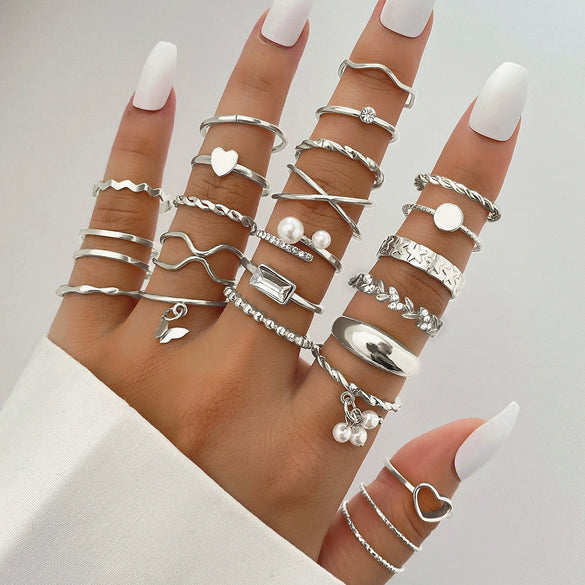 Alloy Geometric Black Butterfly Diamond Pearl Ring Dripping Oil Highend Unisex