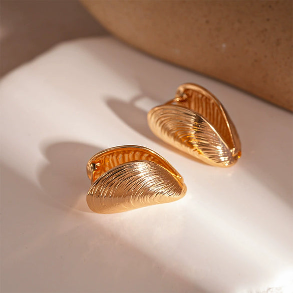 Alloy Geometric Circle Love Starfish Earrings For Women With Electroplating Design