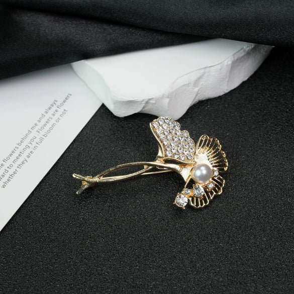 Alloy Geometric Design Electroplated Brooch For Women And Unisex As Clothing Accessories