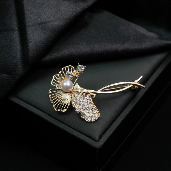 Alloy Geometric Design Electroplated Brooch For Women And Unisex As Clothing Accessories