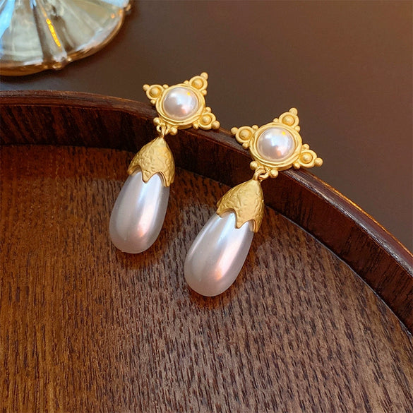 Alloy Geometric Drop Shape Diamond Design Women's Vintage Earrings