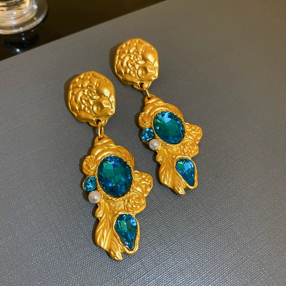 Alloy Geometric Drop Shape Diamond Design Women's Vintage Earrings