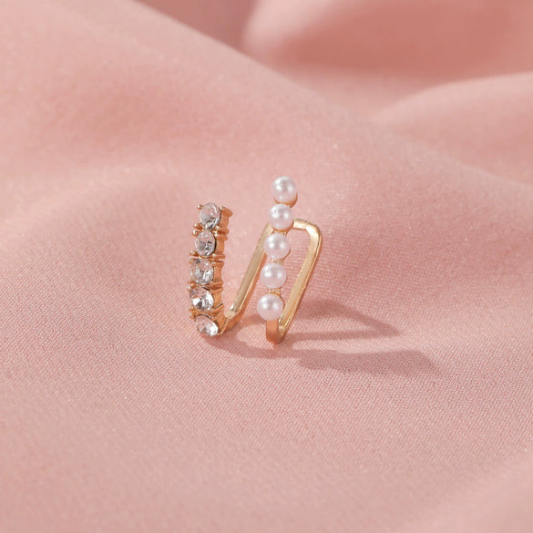 Alloy Geometric Electroplating Diamondencrusted Pearl Women's Ear Clip