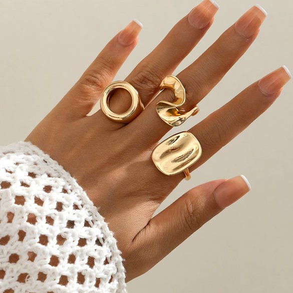 Alloy Geometric Hollow Twist Hug Ring For Women With Electroplating