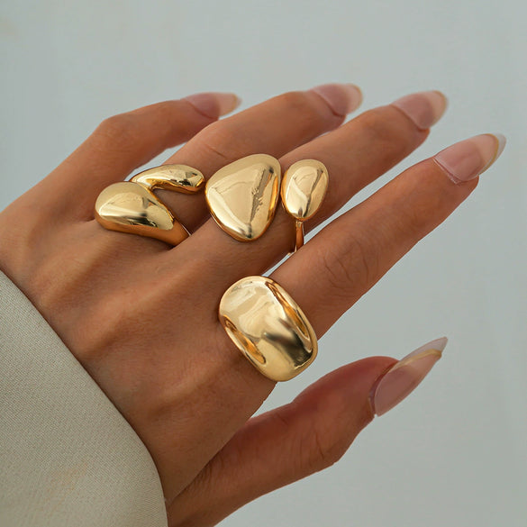Alloy Geometric Hollow Twist Hug Ring For Women With Electroplating