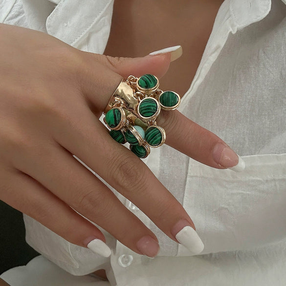 Alloy Geometric Inlaid Retro Palace Style Ladies Ring With Electroplating Treatment