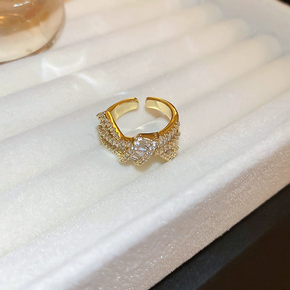 Alloy Geometric Inlaid Zircon Women's Ring Luxury Jewelry