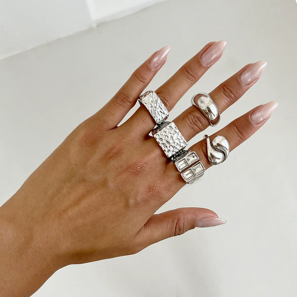 Alloy Geometric Metal Chain Necklace And Ring Set With Electroplating And Ins Style