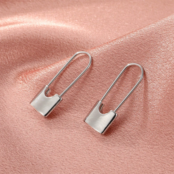Alloy Geometric Micropaved Zircon Electroplated Paperclip Bracelet For Women